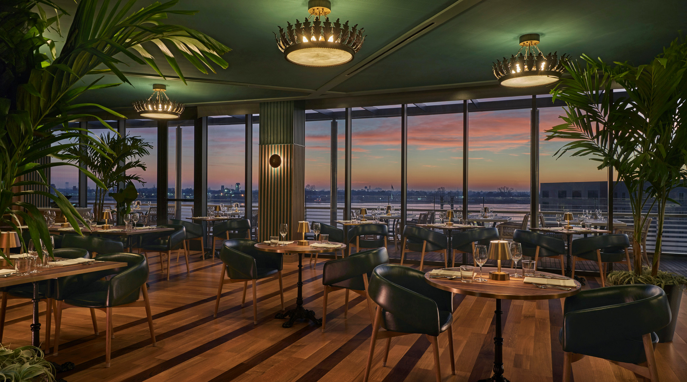 Four Seasons Hotel New Orleans_Top Floor Restaurant